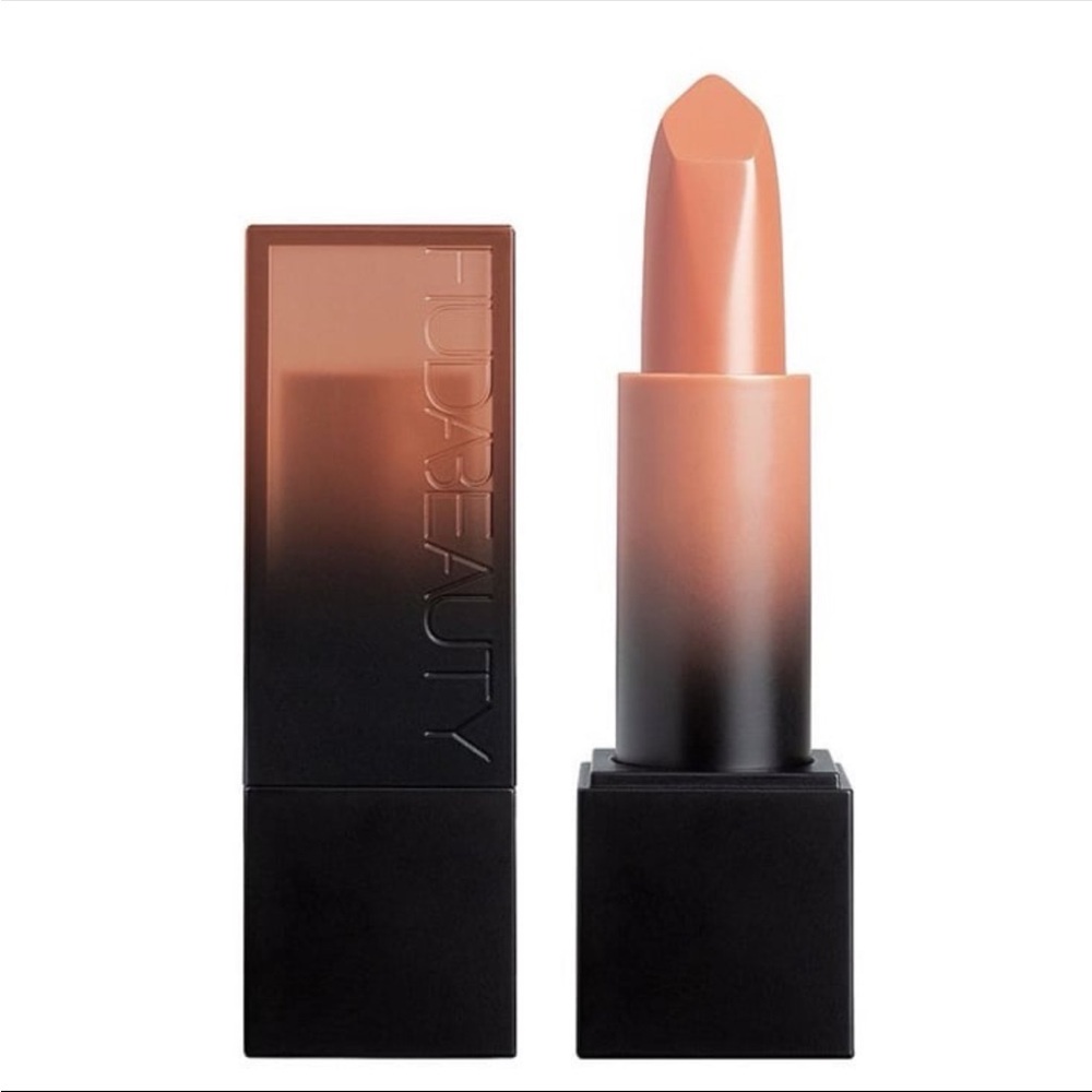 Huda Beauty Cream Lipstick - Rajah